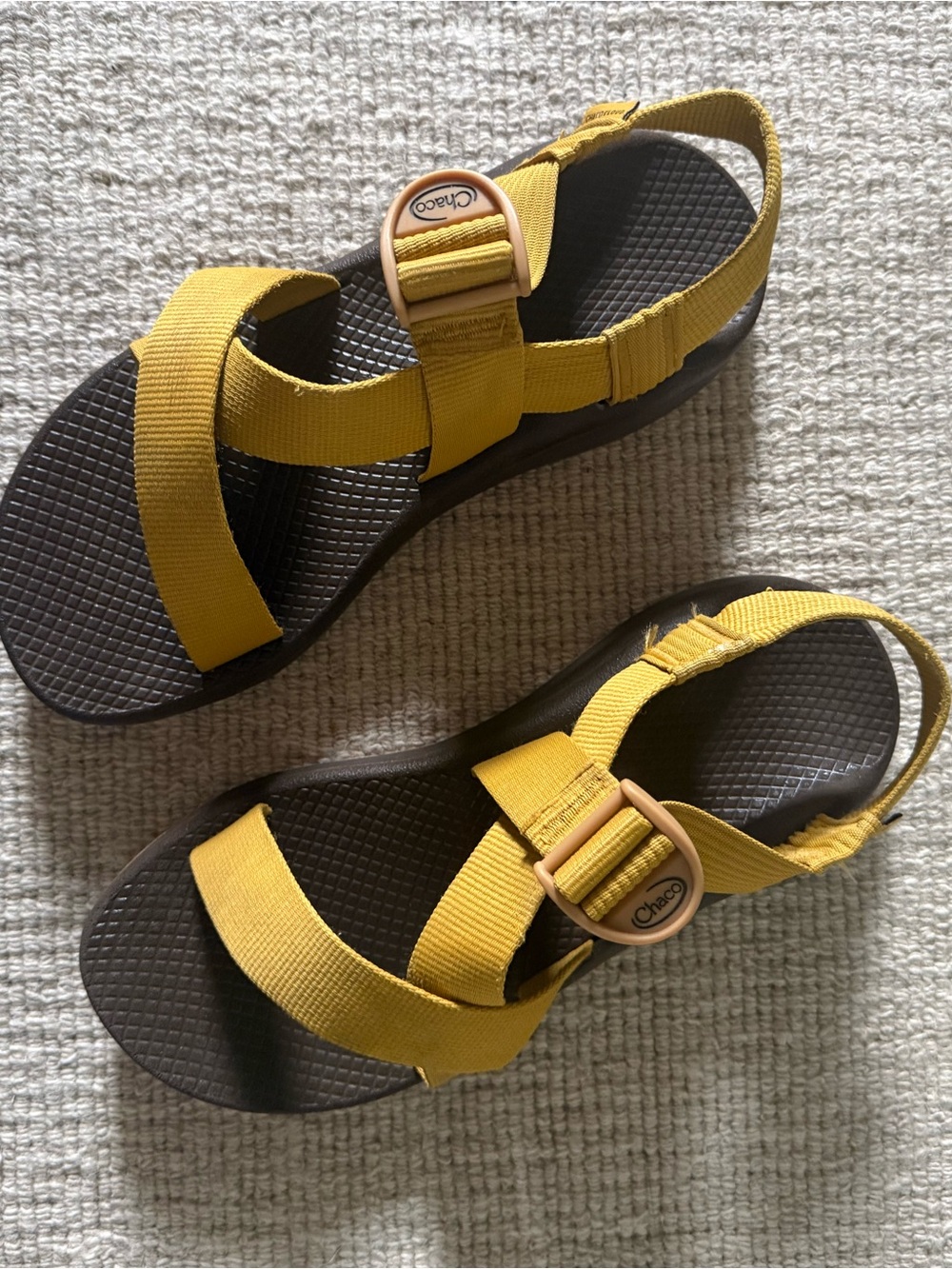 CHACOS Mega Z/Cloud Sandals in Gold size 9